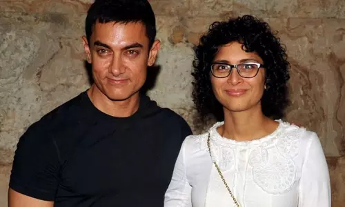 ഞങ്ങൾ സന്തോഷവാന്മാർ; മുൻ ഭാര്യ കിരൺറാവുവിന്റെ കൈപിടിച്ച് ആമിർ ഖാൻ