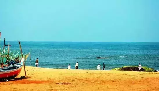 കാസര്‍കോട് തോണി മറിഞ്ഞ് കാണാതായ മത്സ്യതൊഴിലാളികളിൽ മൂന്ന് പേരുടെ മൃതദേഹം കണ്ടെത്തി