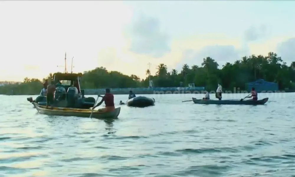 എറണാകുളത്ത് വള്ളം മറിഞ്ഞ് കാണാതായ മൂന്ന് പേരും മരിച്ചു