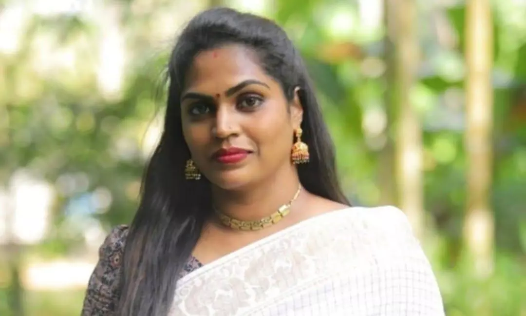 കറുപ്പ്,തടി ഇതൊന്നും സ്വപ്നങ്ങള്‍ക്ക് തടസമല്ല;   പരിഹസിച്ചവരെക്കൊണ്ട് കയ്യടിപ്പിച്ച് ജിന   ജെയ്മോന്‍