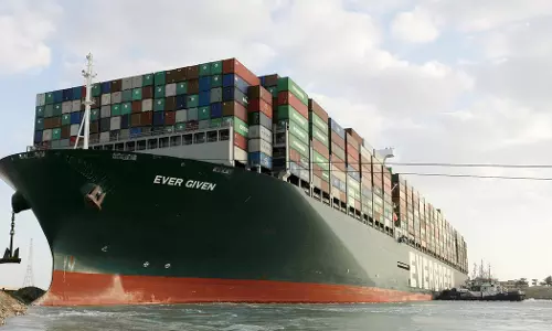 നഷ്ടപരിഹാരത്തുകയില് ധാരണയായി; സൂയസ് കനാലിൽ വഴിമുടക്കിയ കൂറ്റന് കപ്പൽ ഒടുവിൽ ഈജിപ്ത് വിട്ടു നഷ്ടപരിഹാരത്തുകയില് ധാരണയായി; സൂയസ് കനാലിൽ വഴിമുടക്കിയ കൂറ്റന് കപ്പൽ ഒടുവിൽ ഈജിപ്ത് വിട്ടു