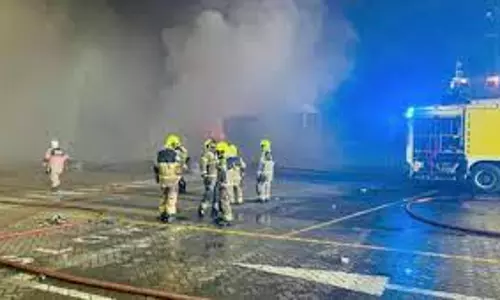 ജബൽഅലി തുറമുഖ തീപിടിത്തം: ദുബൈ സമഗ്രാന്വേഷണം പ്രഖ്യാപിച്ചു