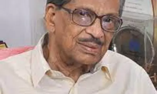 ഓംചേരി എൻ.എൻ പിള്ളയ്ക്ക് ബഹ്‌റൈൻ കേരളീയ സമാജം അവാർഡ്