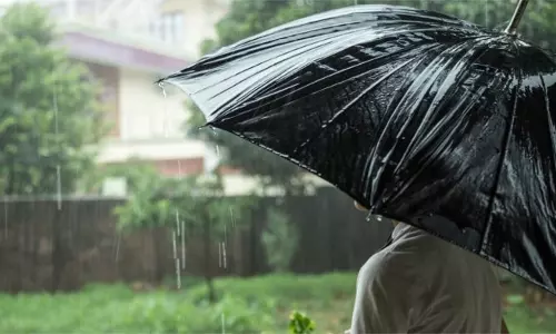 വരും ദിവസങ്ങളില് കാലവര്ഷം ശക്തമാകുമെന്ന് കാലാവസ്ഥാനിരീക്ഷണ കേന്ദ്രം വരും ദിവസങ്ങളില് കാലവര്ഷം ശക്തമാകുമെന്ന് കാലാവസ്ഥാനിരീക്ഷണ കേന്ദ്രം