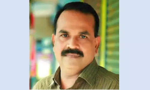 കളമശേരി എ.ആർ.ക്യാംപ് ക്വാർട്ടേഴ്സിൽ പൊലീസ് ഉദ്യോഗസ്ഥന് തൂങ്ങിമരിച്ച നിലയിൽ കളമശേരി എ.ആർ.ക്യാംപ് ക്വാർട്ടേഴ്സിൽ പൊലീസ് ഉദ്യോഗസ്ഥന് തൂങ്ങിമരിച്ച നിലയിൽ