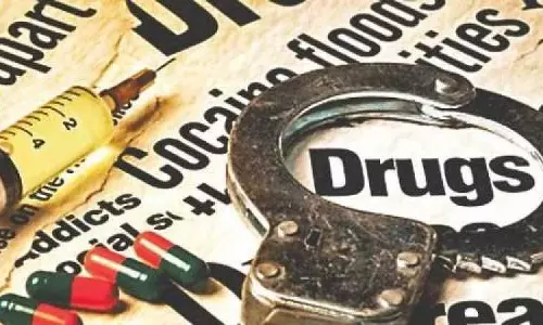 മയക്കുമരുന്ന് നല്കി പീഡനം; ഹോട്ടലുകളും ലോഡ്ജുകളും കേന്ദ്രീകരിച്ച് പ്രവര്ത്തനം മയക്കുമരുന്ന് നല്കി പീഡനം; ഹോട്ടലുകളും ലോഡ്ജുകളും കേന്ദ്രീകരിച്ച് പ്രവര്ത്തനം