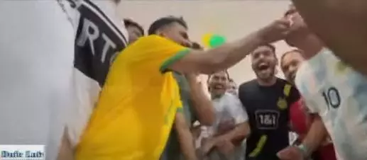 പ്രവാസലോകത്തും വിജയാഹ്ലാദം; ഉറക്കമിളച്ച്​ പ്രവാസികള്‍