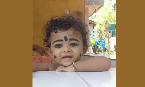 ശ്വാസനാളത്തിൽ വണ്ട് കുടുങ്ങി ഒരു വയസുകാരൻ മരിച്ചു ശ്വാസനാളത്തിൽ വണ്ട് കുടുങ്ങി ഒരു വയസുകാരൻ മരിച്ചു