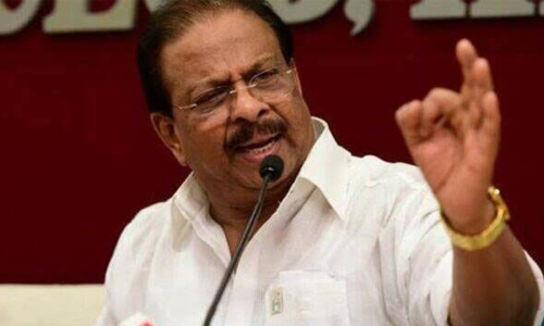 സരിത്തിനോട് രമേശ് ചെന്നിത്തലയുടെ പേര് പറയാന് പ്രേരിപ്പിച്ചെന്ന് ആരോപണം; രമേശ് ചെന്നിത്തലക്കെതിരേയുള്ള പകപ്പോക്കലെന്ന് കെ. സുധാകരന് സരിത്തിനോട് രമേശ് ചെന്നിത്തലയുടെ പേര് പറയാന് പ്രേരിപ്പിച്ചെന്ന് ആരോപണം; രമേശ് ചെന്നിത്തലക്കെതിരേയുള്ള പകപ്പോക്കലെന്ന് കെ. സുധാകരന്