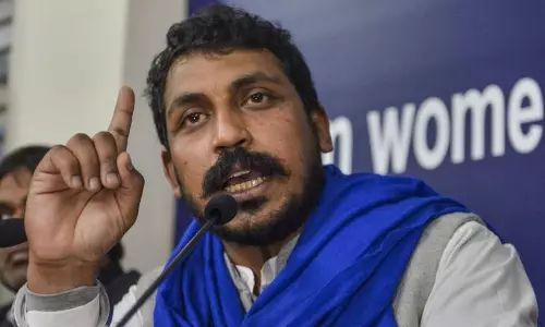 ബി.എസ്.പിക്ക് മോദി സര്ക്കാരിനെ ഭയം; യു.പിയില് ബദല് തന്റെ പാര്ട്ടിയെന്ന് ചന്ദ്രശേഖര് ആസാദ് ബി.എസ്.പിക്ക് മോദി സര്ക്കാരിനെ ഭയം; യു.പിയില് ബദല് തന്റെ പാര്ട്ടിയെന്ന് ചന്ദ്രശേഖര് ആസാദ്