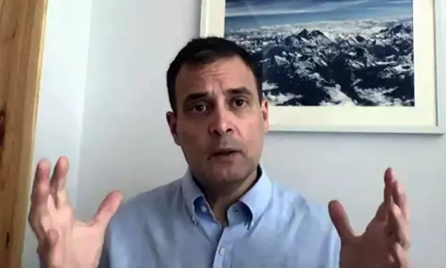 മന്ത്രിമാരുടെ എണ്ണം കൂടി, വാക്സിന്‍ വിതരണത്തില്‍ മാറ്റമില്ല; വിമര്‍ശനവുമായി രാഹുല്‍ ഗാന്ധി