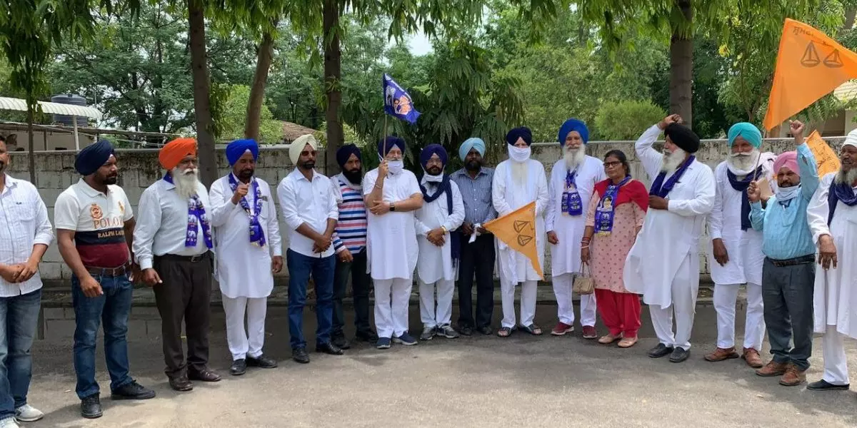 ജാട്ട് രാഷ്ട്രീയം മാറിനിൽക്കുമോ? പഞ്ചാബിൽ ദലിതരെ പിടിക്കാൻ പ്രതിപക്ഷ പാർട്ടികൾ ജാട്ട് രാഷ്ട്രീയം മാറിനിൽക്കുമോ? പഞ്ചാബിൽ ദലിതരെ പിടിക്കാൻ പ്രതിപക്ഷ പാർട്ടികൾ