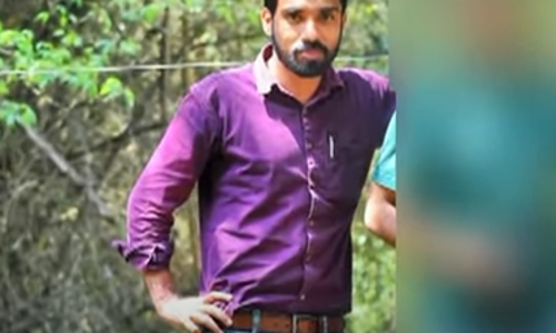 വിദ്യാര്‍ഥിനികളുടെ സ്വകാര്യ ദൃശ്യങ്ങളും ചിത്രങ്ങളും കാണിച്ച് ഭീഷണിപ്പെടുത്തി; കാലിക്കറ്റ് യൂണിവേഴ്സിറ്റി അധ്യാപകനെതിരെ ഗുരുതര ആരോപണങ്ങള്‍