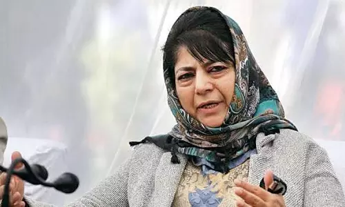 370ാം വകുപ്പ്‌ റദ്ദാക്കിയത് ജമ്മുകശ്മീരിനെ കൊള്ളയടിക്കാൻ:  മോദി സർക്കാറിനെതിരെ രൂക്ഷവിമർശവുമായി മെഹ്ബൂബ