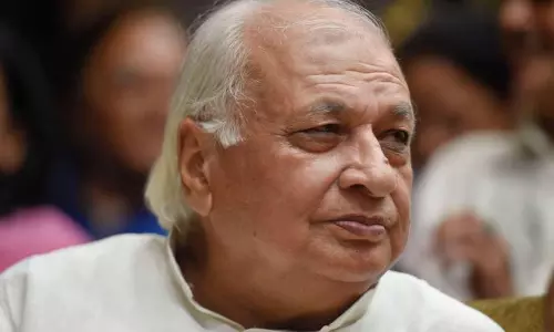 സ്ത്രീകൾക്കെതിരായ അതിക്രമം; കേരള ഗവര്ണര് നാളെ ഉപവസിക്കും സ്ത്രീകൾക്കെതിരായ അതിക്രമം; കേരള ഗവര്ണര് നാളെ ഉപവസിക്കും