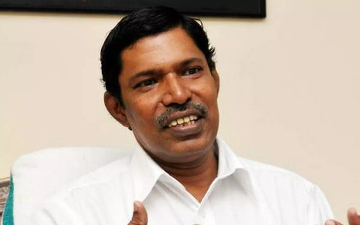 ചാരക്കേസില് നമ്പി നാരായണനെ പ്രതിയാക്കിയത് ഐബിയും റോയും പറഞ്ഞിട്ട്; വാദത്തിലുറച്ച് സിബി മാത്യൂസ് ചാരക്കേസില് നമ്പി നാരായണനെ പ്രതിയാക്കിയത് ഐബിയും റോയും പറഞ്ഞിട്ട്; വാദത്തിലുറച്ച് സിബി മാത്യൂസ്