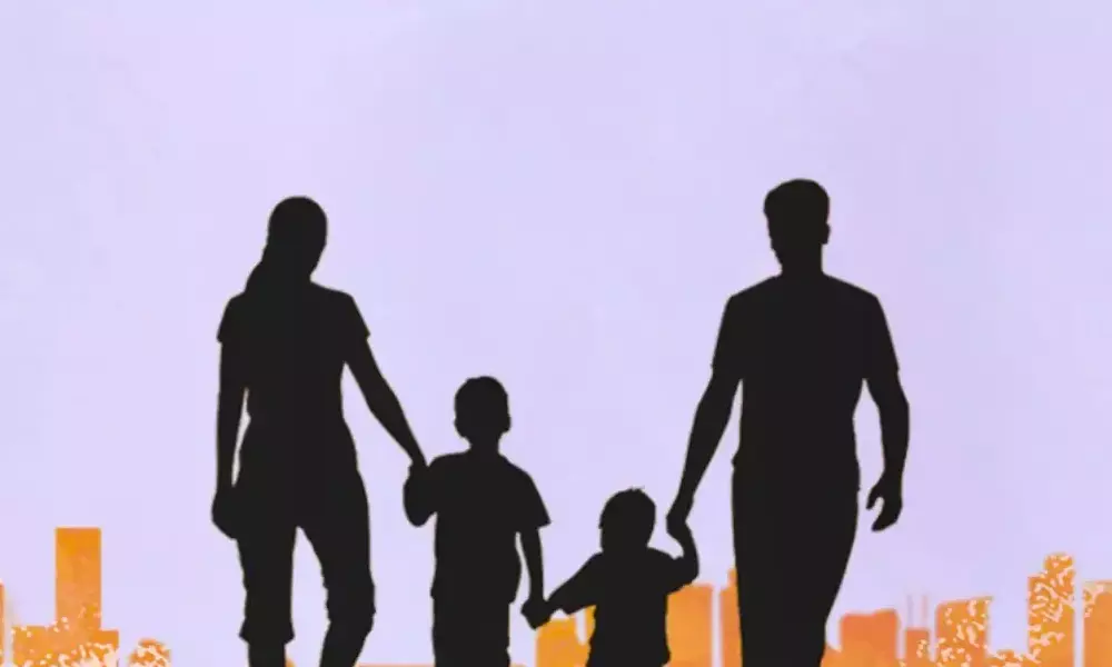 യു.പിയിൽ ജനസംഖ്യ നിയന്ത്രണത്തിൽ വെട്ടിലായി ബി.ജെ.പി യു.പിയിൽ ജനസംഖ്യ നിയന്ത്രണത്തിൽ വെട്ടിലായി ബി.ജെ.പി