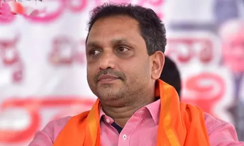 ബി.ജെ.പിയുടെ പണമല്ല, വിചിത്രമായ അന്വേഷണമാണ് നടക്കുന്നതെന്ന് കെ.സുരേന്ദ്രന്‍