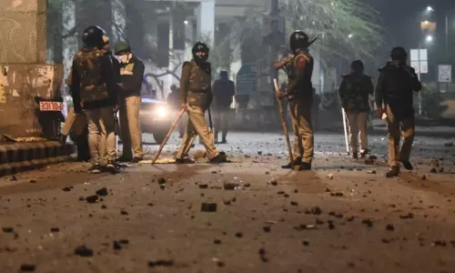 ഡൽഹി വംശീയാതിക്രമം : അന്വേഷണം അപഹാസ്യമെന്ന് കോടതി