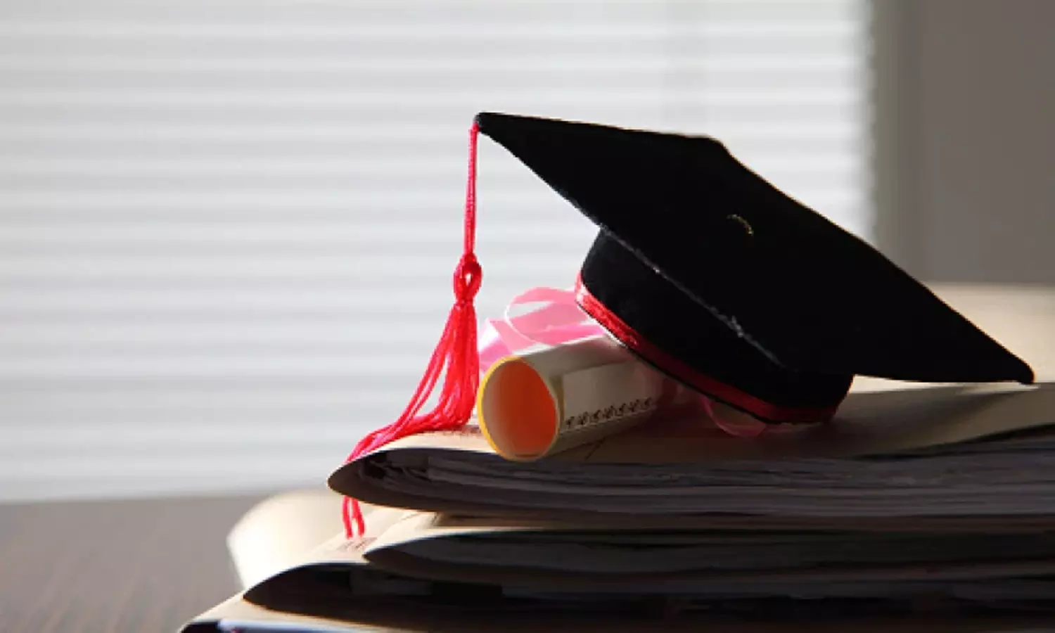 ന്യൂനപക്ഷ വിദ്യാര്ത്ഥി സ്കോളര്ഷിപ്പ്: അനുപാതം പുനഃക്രമീകരിക്കാന് തീരുമാനം ന്യൂനപക്ഷ വിദ്യാര്ത്ഥി സ്കോളര്ഷിപ്പ്: അനുപാതം പുനഃക്രമീകരിക്കാന് തീരുമാനം