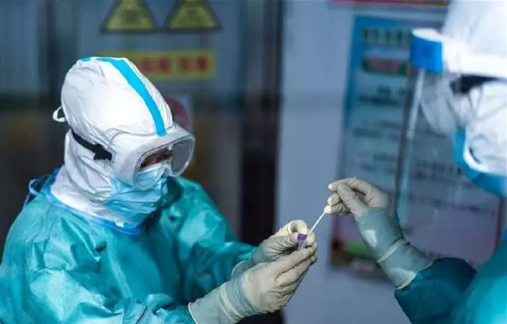 രാജ്യത്ത് കോവിഡ് മൂന്നാം തരംഗം ഉടൻ; മുന്നറിയിപ്പുമായി ഐസിഎംആർ രാജ്യത്ത് കോവിഡ് മൂന്നാം തരംഗം ഉടൻ; മുന്നറിയിപ്പുമായി ഐസിഎംആർ