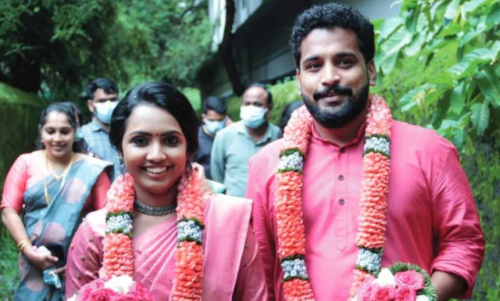 താലി കെട്ടിയില്ല, മോതിരം മാറിയില്ല; പൊന്നിന്‍റെ തിളക്കമില്ലാതെ അവര്‍ വിവാഹിതരായി