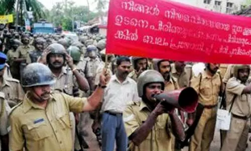 വർഷം പന്ത്രണ്ടു കഴിഞ്ഞു, ആ വെടിയൊച്ച ഇപ്പോഴുമുണ്ട് കാതിൽ വർഷം പന്ത്രണ്ടു കഴിഞ്ഞു, ആ വെടിയൊച്ച ഇപ്പോഴുമുണ്ട് കാതിൽ