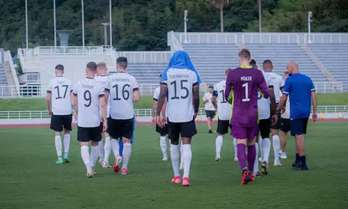 കളത്തിൽ വംശീയാധിക്ഷേപം; കളി മതിയാക്കി കയറിപ്പോയി ജർമനി