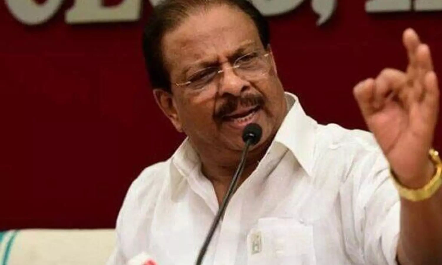 പെഗാസസ് ഫോണ് ചോര്ത്തല് വിവാദത്തില് പ്രധാനമന്ത്രി നരേന്ദ്രമോദി മറുപടി പറയണം: കെ. സുധാകരന് പെഗാസസ് ഫോണ് ചോര്ത്തല് വിവാദത്തില് പ്രധാനമന്ത്രി നരേന്ദ്രമോദി മറുപടി പറയണം: കെ. സുധാകരന്