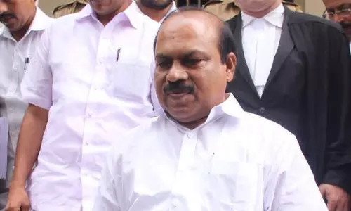 പാലാരിവട്ടം പാലം അഴിമതിക്കേസ്; വി.കെ ഇബ്രാഹിംകുഞ്ഞിന് ജാമ്യവ്യവസ്ഥയില് ഇളവ് പാലാരിവട്ടം പാലം അഴിമതിക്കേസ്; വി.കെ ഇബ്രാഹിംകുഞ്ഞിന് ജാമ്യവ്യവസ്ഥയില് ഇളവ്