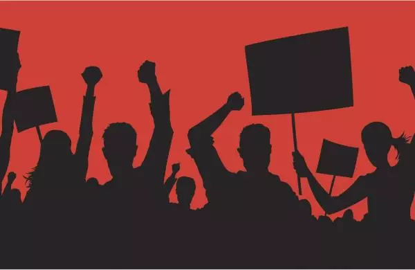 റാങ്ക് ലിസ്റ്റ് വിവാദം: സെക്രട്ടേറിയറ്റിന് മുന്നില്‍ വീണ്ടും ഉദ്യോഗാര്‍ഥികളുടെ സമരം