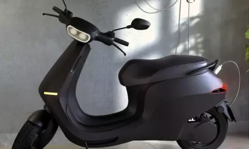 24 മണിക്കൂറിനുള്ളിൽ ഒരു ലക്ഷം ബുക്കിങ്; ഓല സ്‌കൂട്ടർ സൂപ്പർഹിറ്റ്