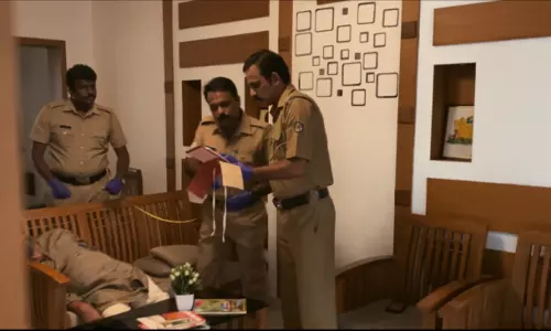 പൃഥ്വിരാജ് കേരള പൊലീസിന്റെ ട്രാപ്പില് പൃഥ്വിരാജ് കേരള പൊലീസിന്റെ ട്രാപ്പില്