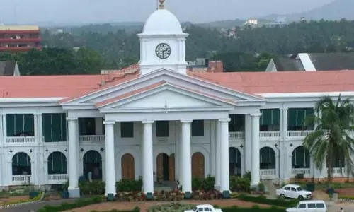 ഗുഡ് സര്‍വീസ് എന്‍ട്രി റദ്ദാക്കിയ സംഭവം: ഒ.ജി ശാലിനി റവന്യൂ മന്ത്രിയെ കണ്ടു