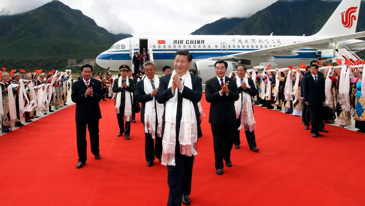 ടിബറ്റിൽ ഷി ജിൻപിങ്ങിന്റെ അപ്രതീക്ഷിത സന്ദർശനം ടിബറ്റിൽ ഷി ജിൻപിങ്ങിന്റെ അപ്രതീക്ഷിത സന്ദർശനം