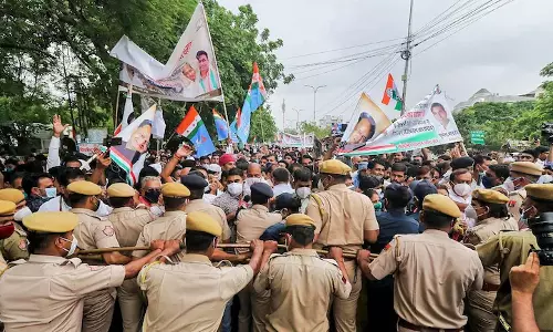 മോദിയെയും അമിത്​ ഷായെയും ചെരിപ്പൂരി അടിക്കണമെന്ന്​ രാജസ്ഥാൻ കോൺ​ഗ്രസ് എംഎൽഎ; പ്രതിഷേധവുമായി ബിജെപി