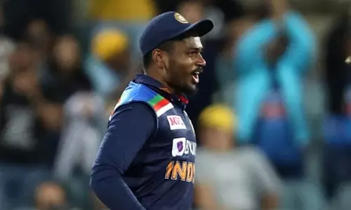 43.1 ഓവറില്‍ ഇന്ത്യ 225ന് പുറത്ത്