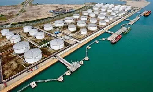 ലക്ഷ്യം കൂടുതല്‍ വിപണി; പുതിയ എണ്ണപ്പാത തുറന്ന് ഇറാന്‍