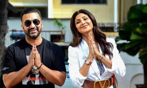 119 വീഡിയോ, കച്ചവടമുറപ്പിച്ചത് ഒമ്പതു കോടിക്ക്; കുന്ദ്രയുടെ അറസ്റ്റ് അന്താരാഷ്ട്ര ഡീൽ നടക്കുന്നതിന് തൊട്ടുമുമ്പ്