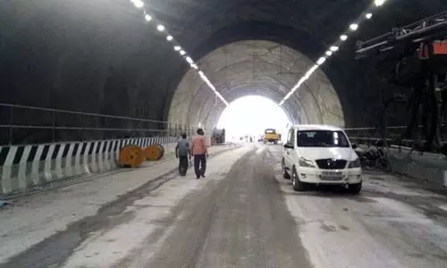 കുതിരാനിലെ ഒരു ടണല് ആഗസ്തില് തുറന്നേക്കുമെന്ന് മന്ത്രി‍‍‍