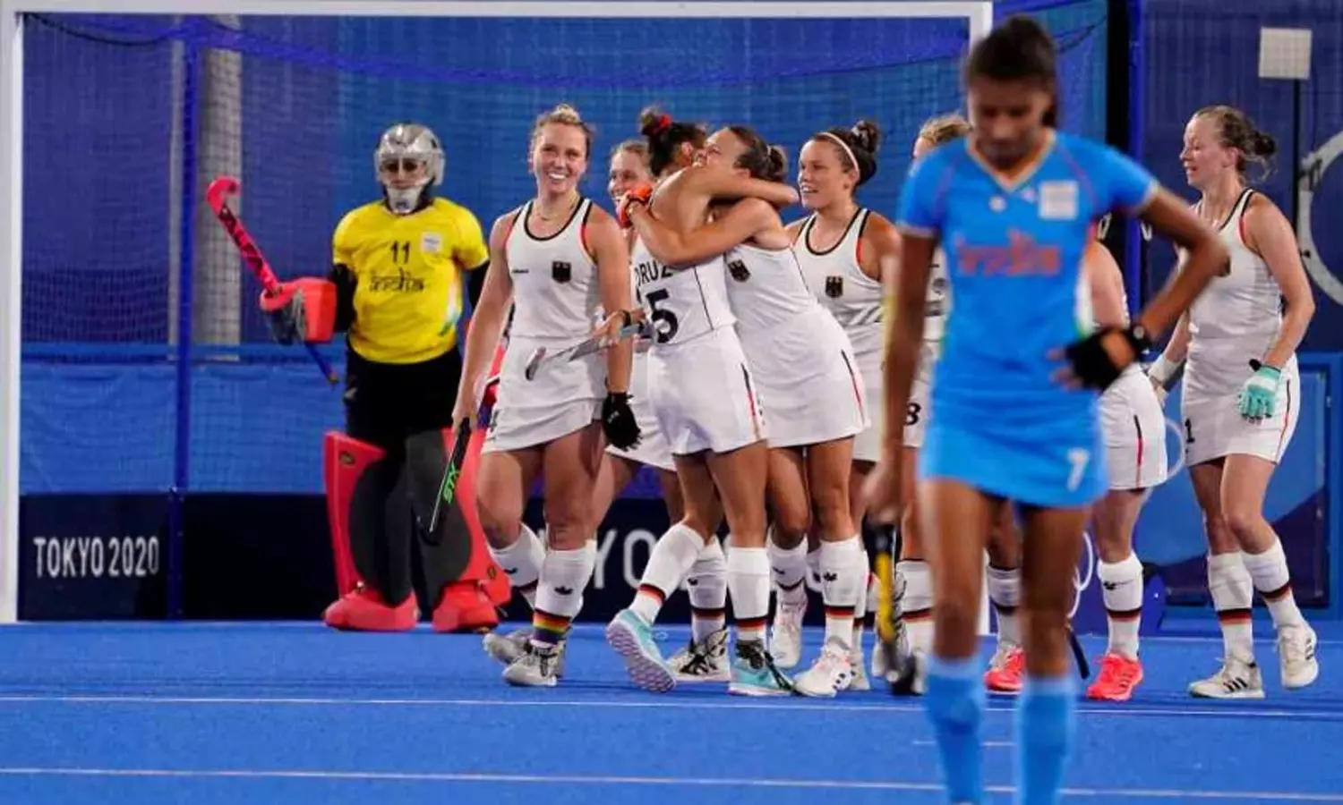 ഒളിംപിക്സ് വനിതാ ഹോക്കിയില് ഇന്ത്യയ്ക്ക് വീണ്ടും തോല്വി ഒളിംപിക്സ് വനിതാ ഹോക്കിയില് ഇന്ത്യയ്ക്ക് വീണ്ടും തോല്വി