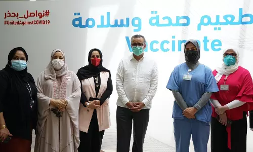 ലോകാരോഗ്യ സംഘടന തലവൻ ബഹ്റൈനിലെ കോവിഡ് പരിശോധനാ കേന്ദ്രങ്ങൾ സന്ദർശിച്ചു