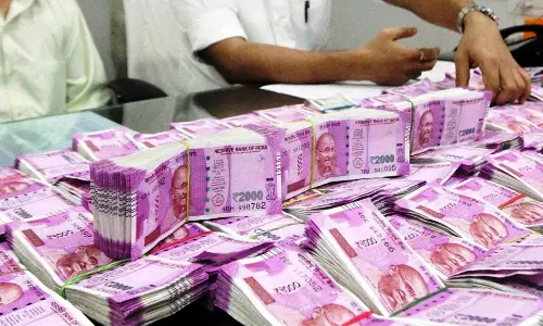 അരീക്കോട്ട് ഒരു കോടിയോളം രൂപയുടെ കുഴൽപണം പിടികൂടി