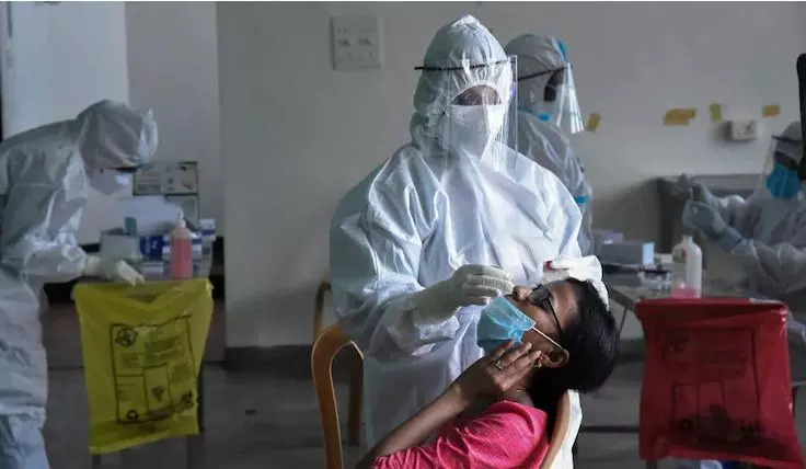 കുതിച്ചുയര്ന്ന് കോവിഡ്; സംസ്ഥാനത്ത് ഇന്ന് 22,129 പേര്ക്ക് രോഗബാധ കുതിച്ചുയര്ന്ന് കോവിഡ്; സംസ്ഥാനത്ത് ഇന്ന് 22,129 പേര്ക്ക് രോഗബാധ