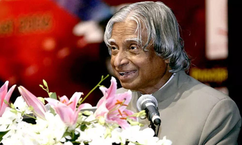 എപിജെ അബ്ദുൽ കലാമിനെ ഓർമിച്ച് രാഷ്ട്രം; മുൻ രാഷ്ട്രപതിയുടെ പത്ത് ഉദ്ധരണികൾ