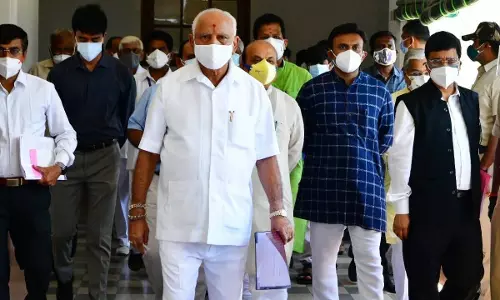 കർണാടക മുഖ്യമന്ത്രിയെ തീരുമാനിക്കാൻ തിരക്കിട്ട ചർച്ചകളുമായി ബി.ജെ.പി കേന്ദ്ര നേതൃത്വം