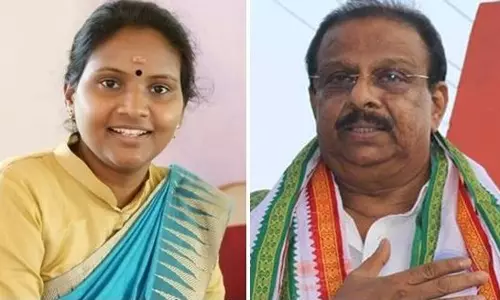 സ്ത്രീയുടെ സ്വകാര്യതയില് ക്യാമറയുമായി അതിക്രമിച്ചുകയറി; നിറത്തെ പോലും പരിഹസിക്കുന്നത് സിപിഎമ്മിന്റെ വർണവെറി സ്ത്രീയുടെ സ്വകാര്യതയില് ക്യാമറയുമായി അതിക്രമിച്ചുകയറി; നിറത്തെ പോലും പരിഹസിക്കുന്നത് സിപിഎമ്മിന്റെ വർണവെറി