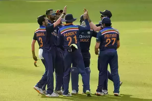 ക്രുണാൽ പാണ്ഡ്യക്ക് കോവിഡ്:  ഇന്ത്യ-ശ്രീലങ്ക രണ്ടാം ടി20 മാറ്റി