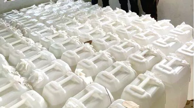 അണക്കപ്പാറ വ്യാജ കള്ള് നിർമ്മാണ കേസ്; 147 ഉദ്യോഗസ്ഥരെ സ്ഥലംമാറ്റി അണക്കപ്പാറ വ്യാജ കള്ള് നിർമ്മാണ കേസ്; 147 ഉദ്യോഗസ്ഥരെ സ്ഥലംമാറ്റി