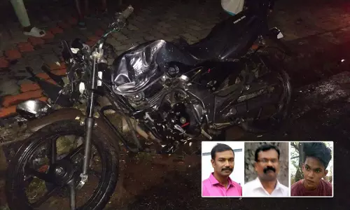 ഹെല്‍മെറ്റില്‍ ക്യാമറ, നമ്പര്‍ പ്ലേറ്റില്ല: ചങ്ങനാശ്ശേരിയിലെ ബൈക്ക് അപകടത്തിന് കാരണം മത്സരയോട്ടം